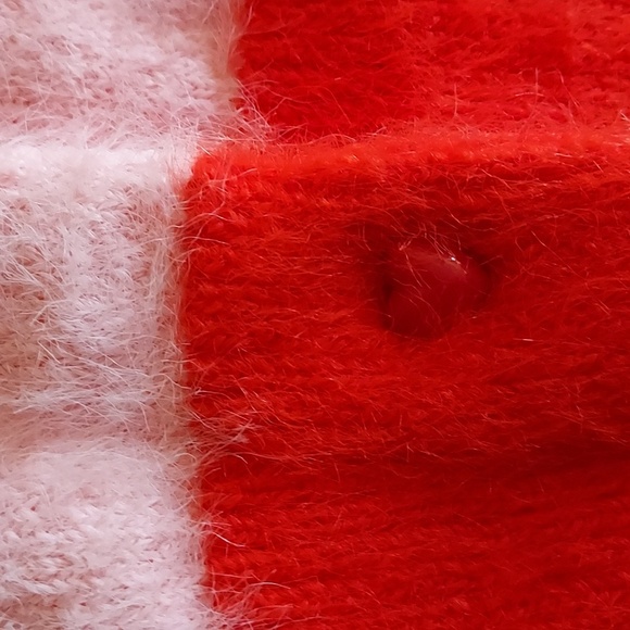 dELiA*s by Dolls Kill Pink & Red Fuzzy Heart Button Cropped Cardigan XXL - Picture 4 of 8